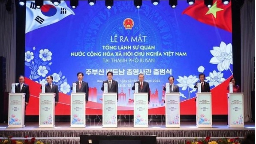 Party General Secretary attends inauguration of Vietnam’s Consulate General in Busan